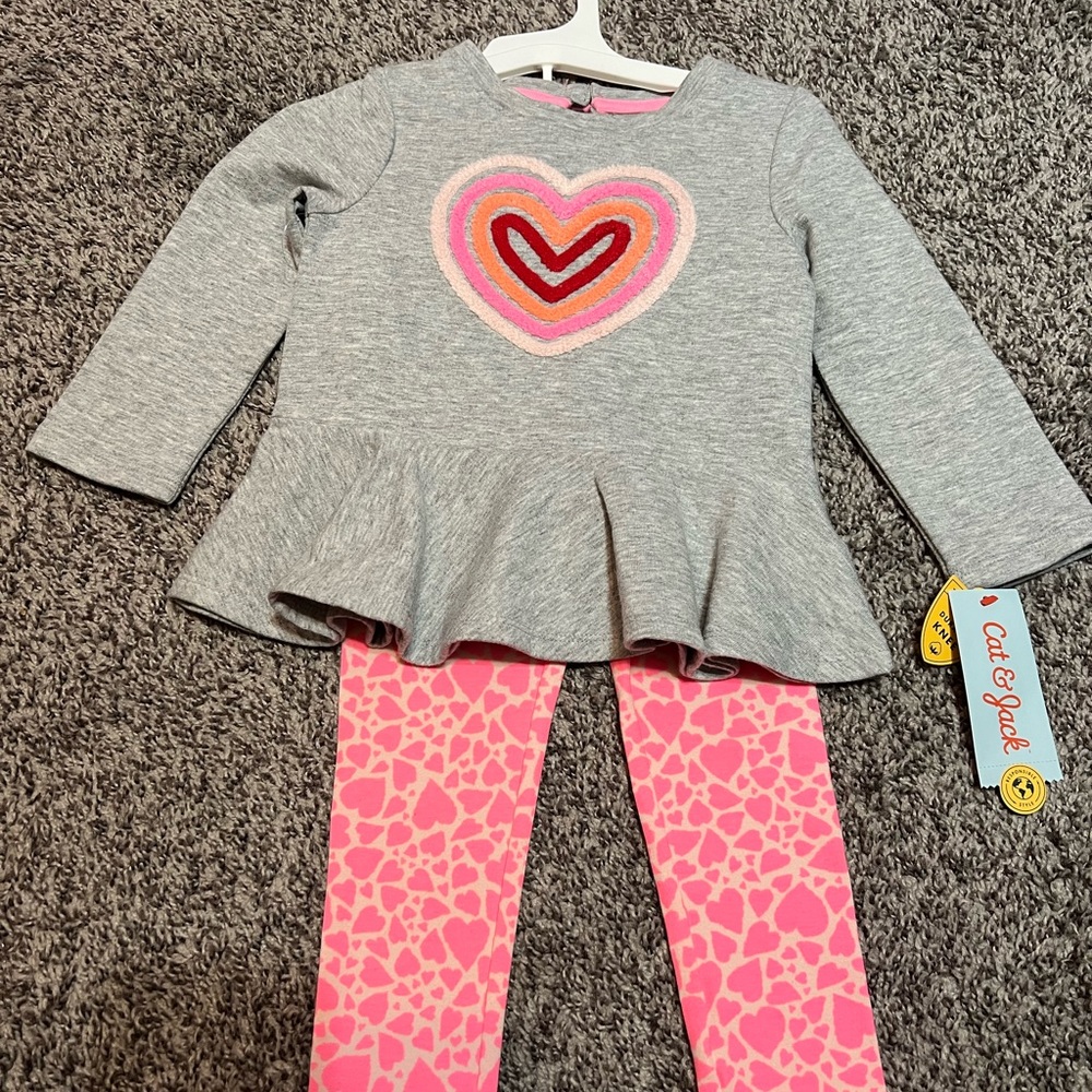 NWT Cat &Jack 2 piece heather grey long sleeve heart and legging set -2T